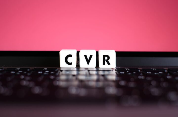 コンバージョン率（CVR）とは？計算式・平均値・改善方法を解説